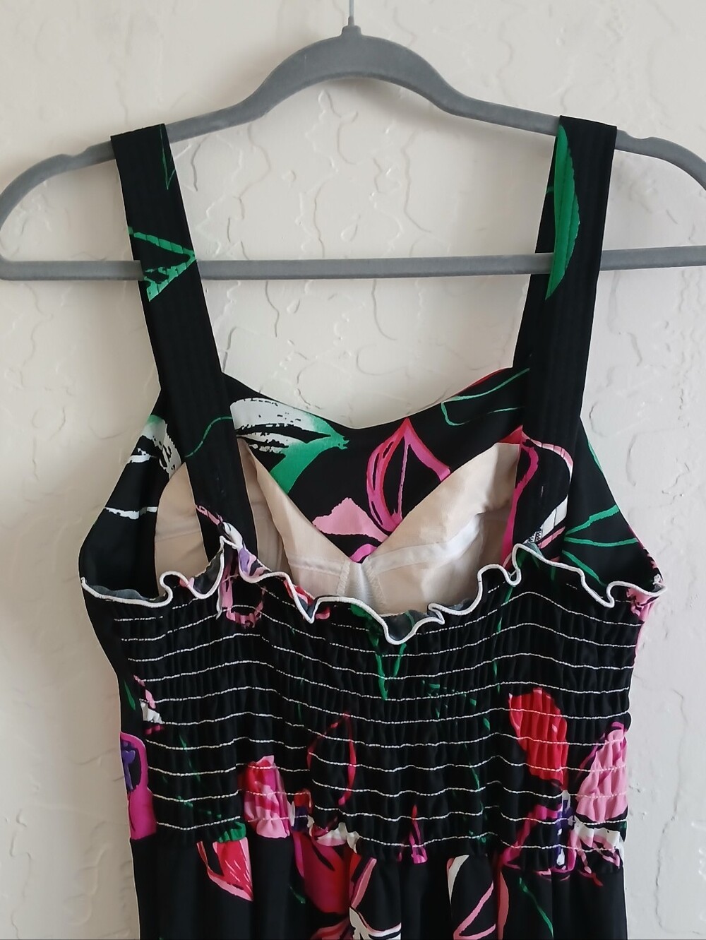 VINTAGE 60's Union Made Pinup Sundress Women's 12 Black Floral Smocked Back - Picture 4 of 8